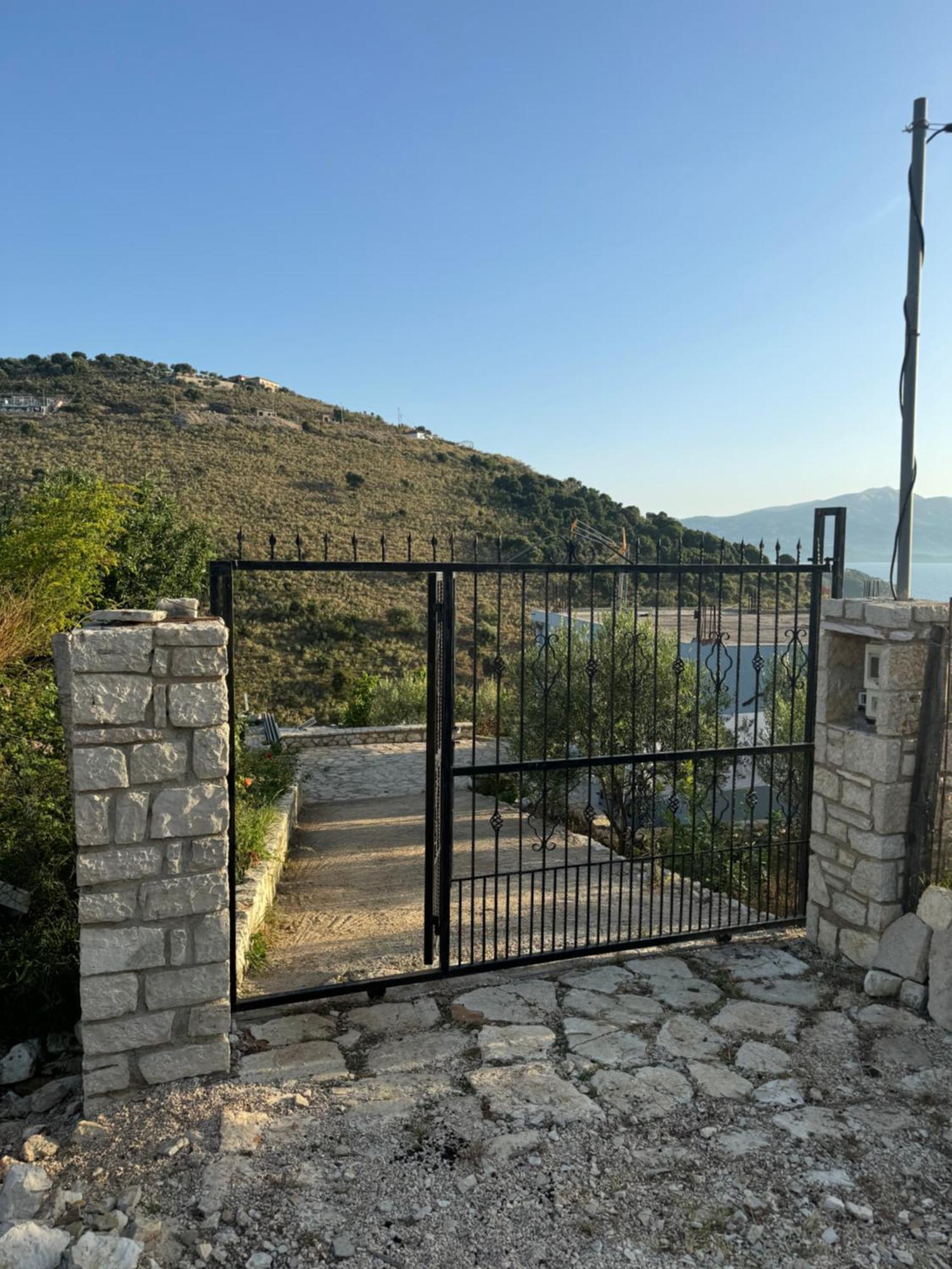 Vila Bedro Sarandë 外观 照片